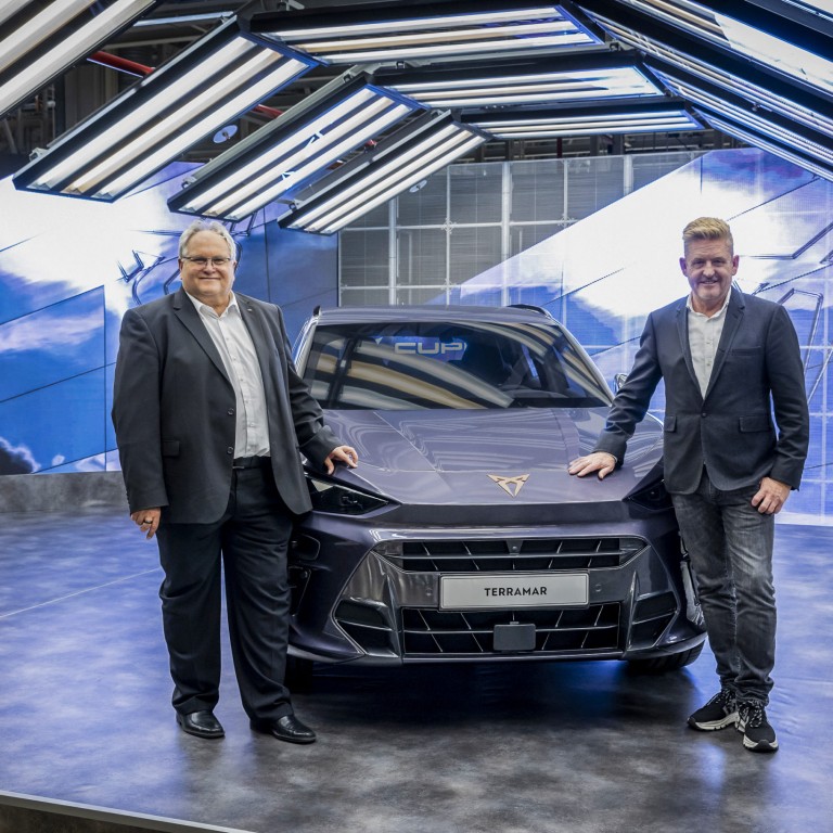 CUPRA dévoile la CUPRA Terramar aux employés d’Audi Hongrie, chargés de sa production