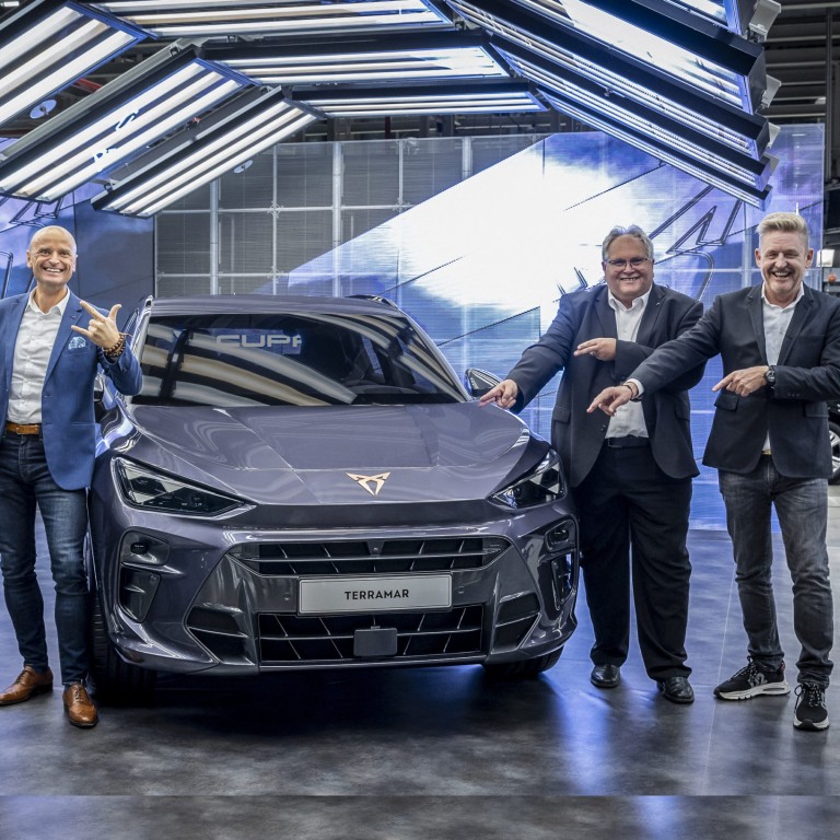 CUPRA dévoile la CUPRA Terramar aux employés d’Audi Hongrie, chargés de sa production